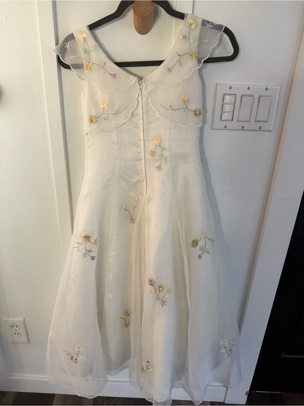 Cream Floral Embroidered Girls Party Dress - Picture 3 of 3